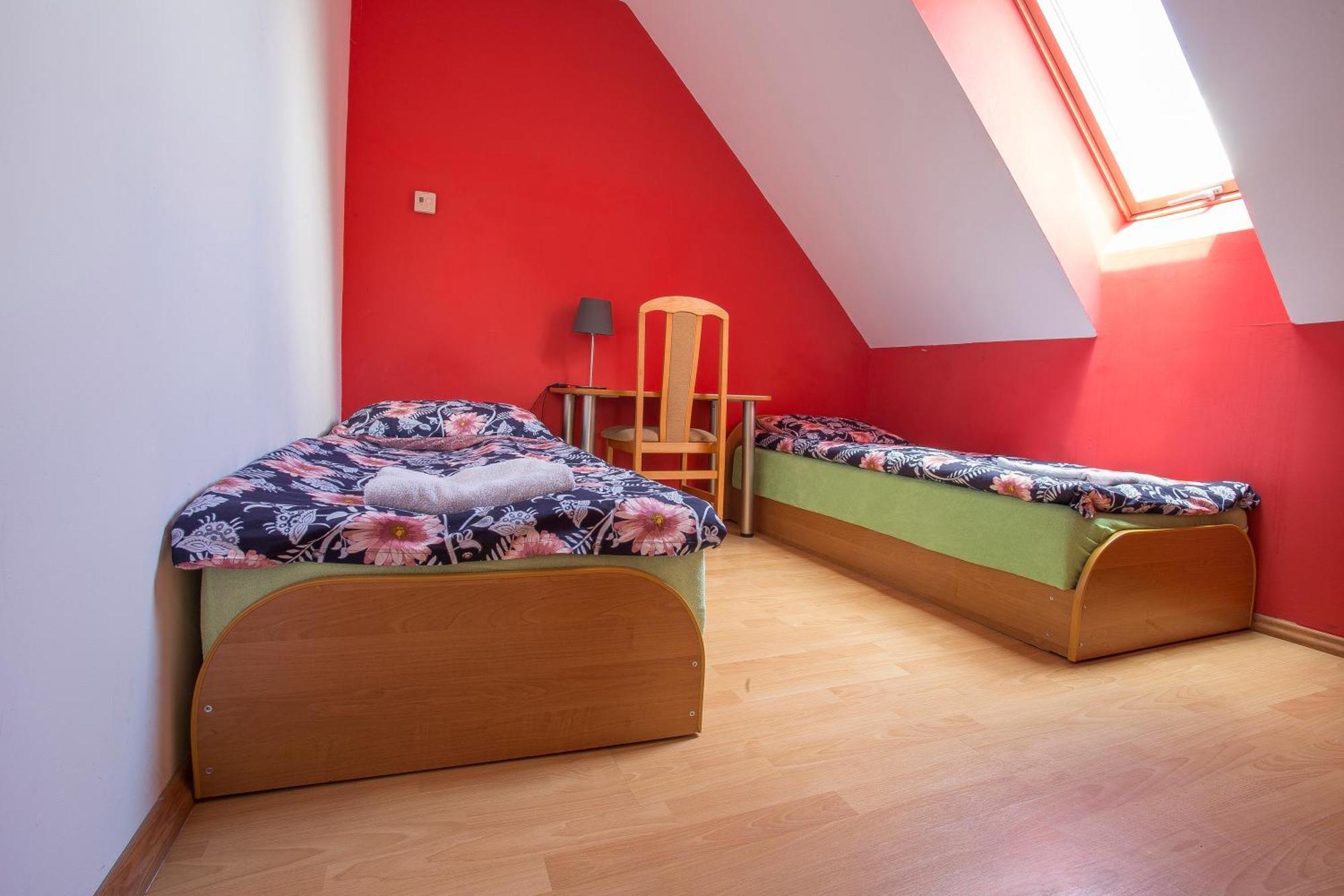 Happy Bison - A 5 Bedroom House With A Garden Беловеж Экстерьер фото